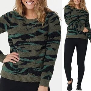 Barefoot Dream Cozychic Women's Small Camo Pattern Crewneck Pullover Sweater